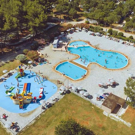 Camping Bi-Village - Roan Valbandon Exterior foto